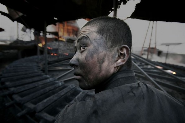 Фотограф од Кина исчезнал, а ова се неговите фотографии што власта не сака да ги видите