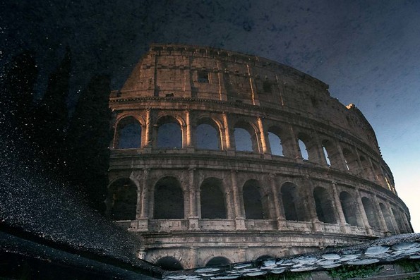 Истражување на древната убавина на Рим гледајќи надолу