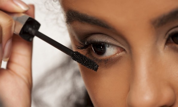 Одлични трикови за шминкање што ќе ѝ се најдат на секоја девојка