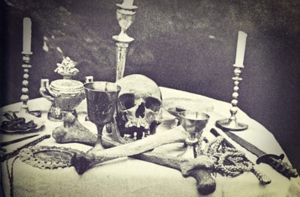 10 мрачни и езотерични окултни практики од минатото