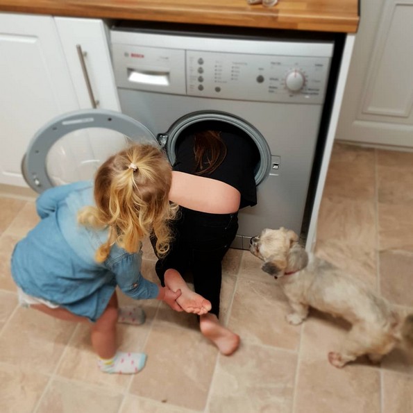 Урнебесни фотографии што докажуваат дека децата секогаш ќе прават што сакаат