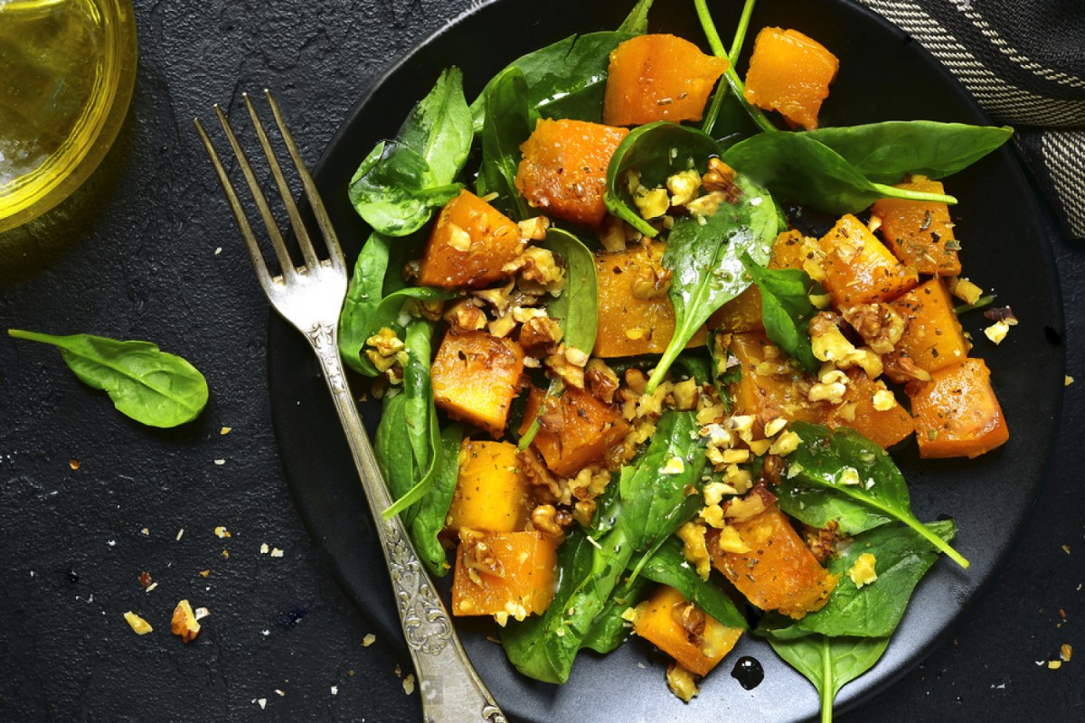 Салата од спанаќ и мускатна тиква