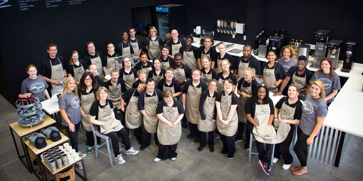 Кафетерија вработува луѓе со попреченост во развојот и докажува дека и тие се способни за многу нешта