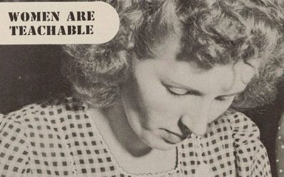 Водич од 1940-тите што им објаснува на шефовите како да се однесуваат со вработените жени