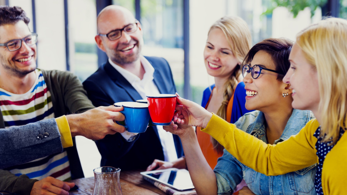 3 причини зошто е добро да имате пријатели на работа