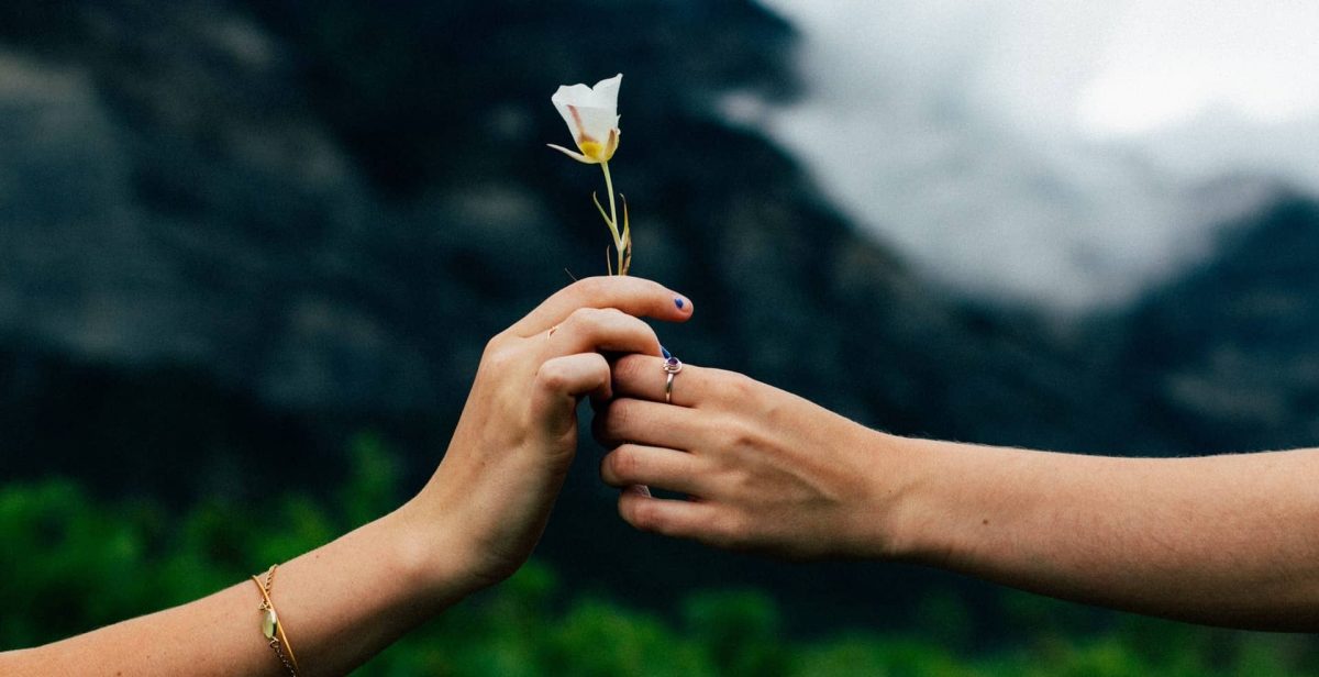 5-те хороскопски знаци што ги очекува неверојатна љубов овој април