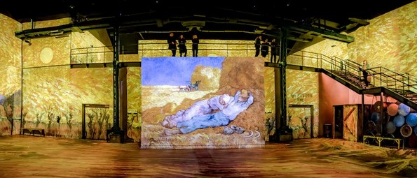 Магична изложба што им дозволува на посетителите да влезат во делата на Ван Гог