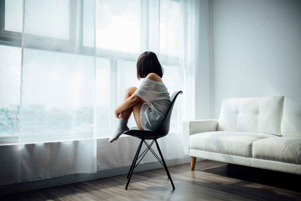 18 начини да престанете да се чувствувате осамено