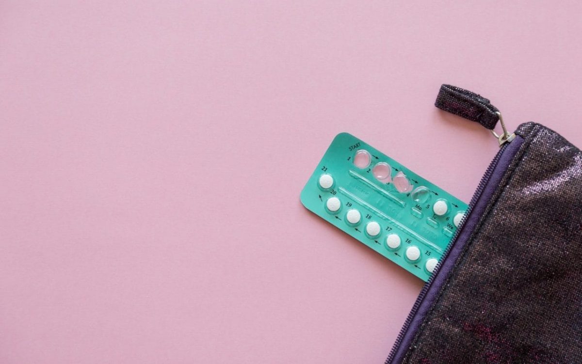 Зошто не треба да пиете кафе додека земате пилули за контрацепција?