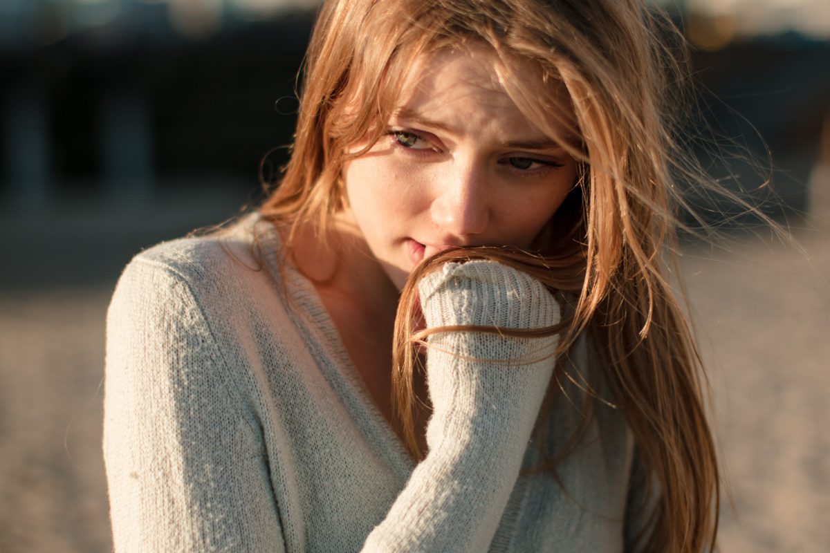 20 лоши навики кои покажуваат несигурност