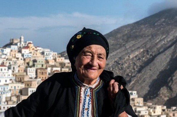 Грчкиот остров на којшто жените се главни