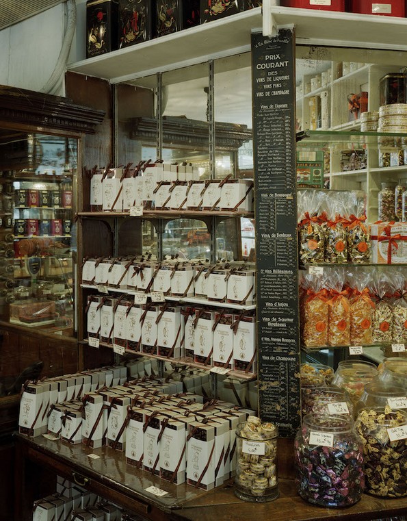 Погледнете ја најстарата слаткарница во Париз