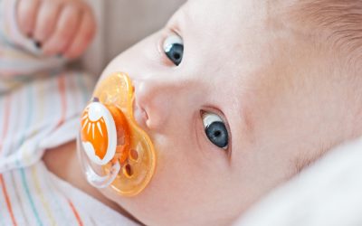 Стоматолозите откриваат: Кога е време детето да ја „фрли“ цуцлата?