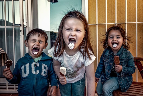 Фотографи преку нивните фотографии се обиделе да прикажат што значи среќата ширум светот