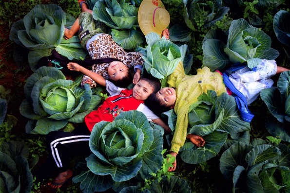 Фотографи преку нивните фотографии се обиделе да прикажат што значи среќата ширум светот