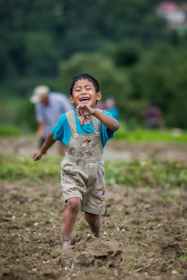 Фотографи преку нивните фотографии се обиделе да прикажат што значи среќата ширум светот