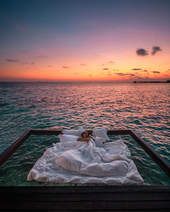 Летувалиште на Малдиви кое ви овозможува да спиете под ѕвездите и над океанот
