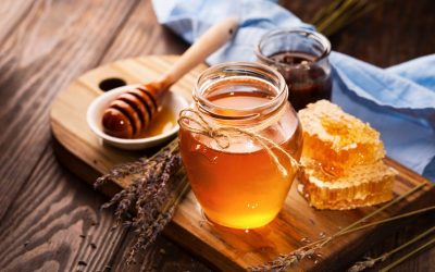 Како да проверите дали медот е природен?