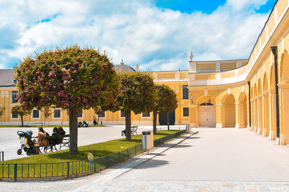 Палатата Шенбрун (6 места без кои вашето патување во Виена нема да биде целосно)