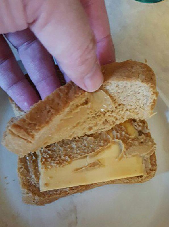 Луѓето ги откриваат најчудните навики на храна кои некогаш ги виделе