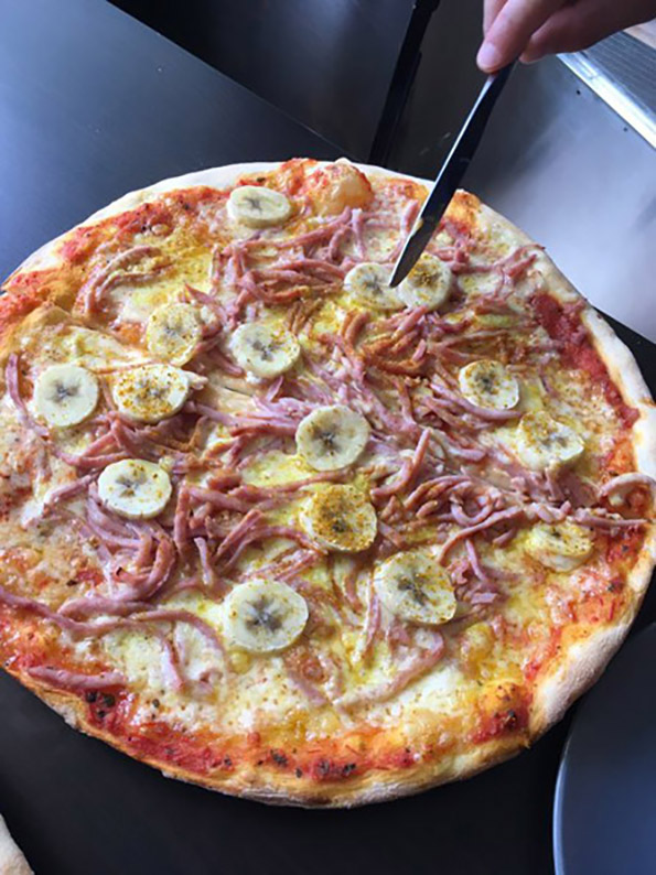 Луѓето ги откриваат најчудните навики на храна кои некогаш ги виделе