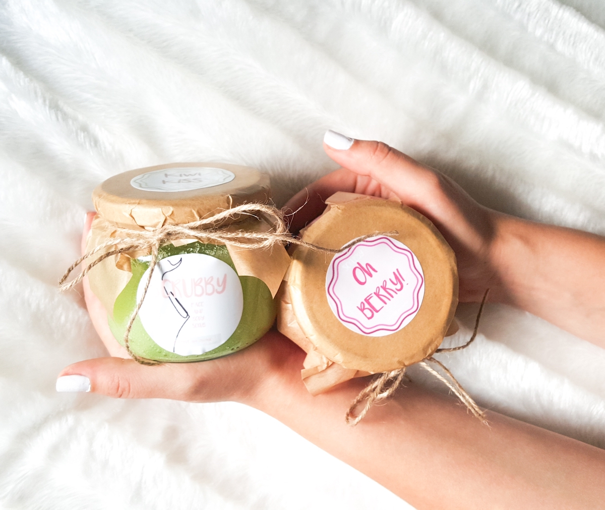 Разубавете ја вашата кожа со природните скрабови од Scrubby