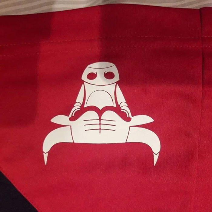 Корисник на Редит забележал дека логото на Чикаго Булс станува „безобразно“ кога ќе се сврти наопаку