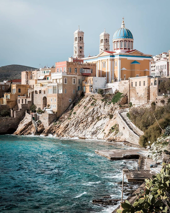 Сирос – идиличен грчки остров за кој се шушка меѓу травел блогерите