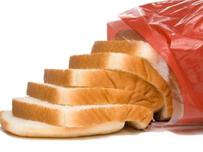 Ова е најдобриот начин да го чувате лебот, а најлошиот е во најлонска кеса