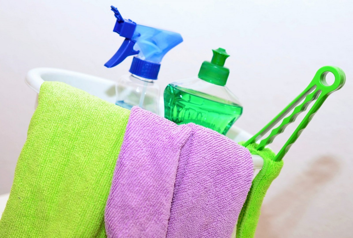 Трикови за полесно чистење кои ги користат нашите баби