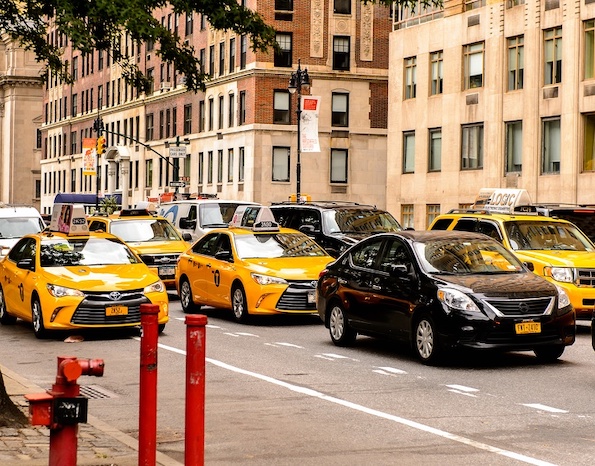 10 секојдневни предмети што имаат специфична боја поради неколку добри причини