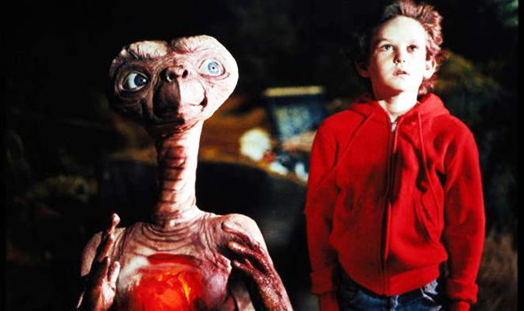 „И-Ти си оди дома“: 10 вистини за вонземјанинот кои ни го обележа детството