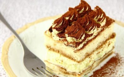 Рецепт за еклер торта што не треба да ја печете