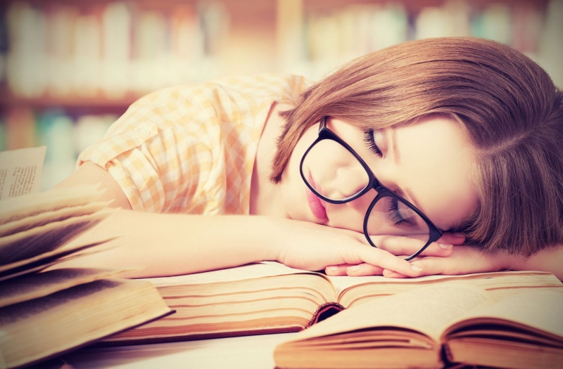 Хиперсомнија (дневна поспаност): Најчесто нарушување на спиењето
