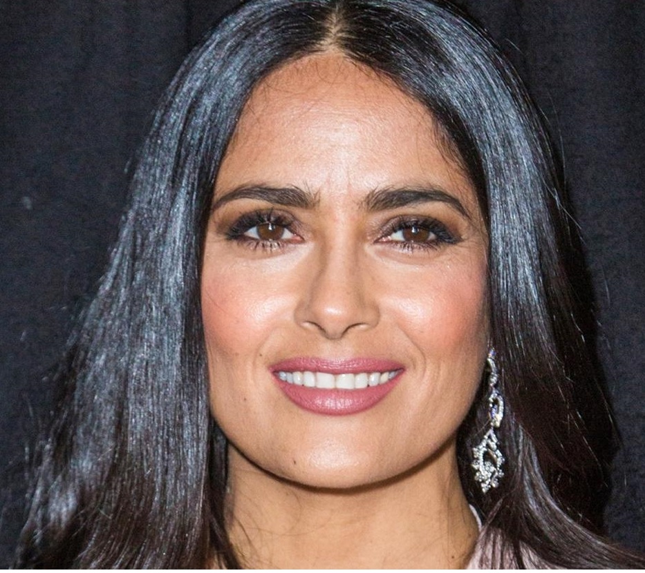 Еден пластичен хирург открива како денес би изгледале познатите актерки, кога природно би старееле