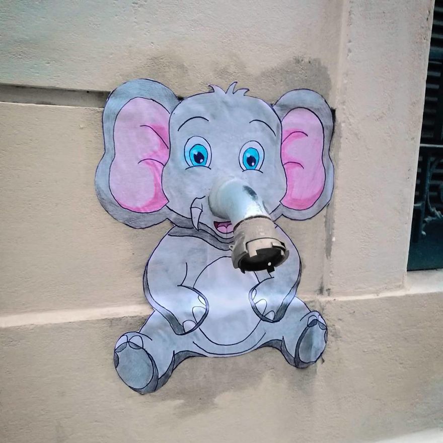 Уметник им додава ликови од цртаните филмови на сивите градови