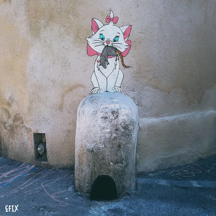 Уметник им додава ликови од цртаните филмови на сивите градови