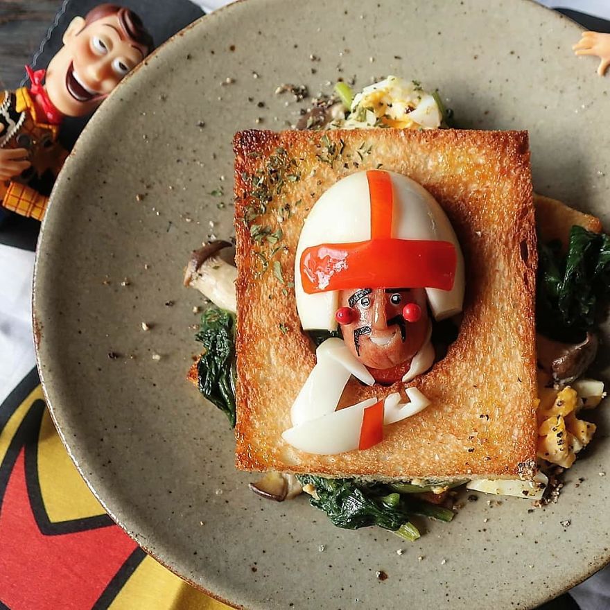 Оваа мајка на три деца од Јапонија има извонредни вештини за правење оброци со пржени јајца