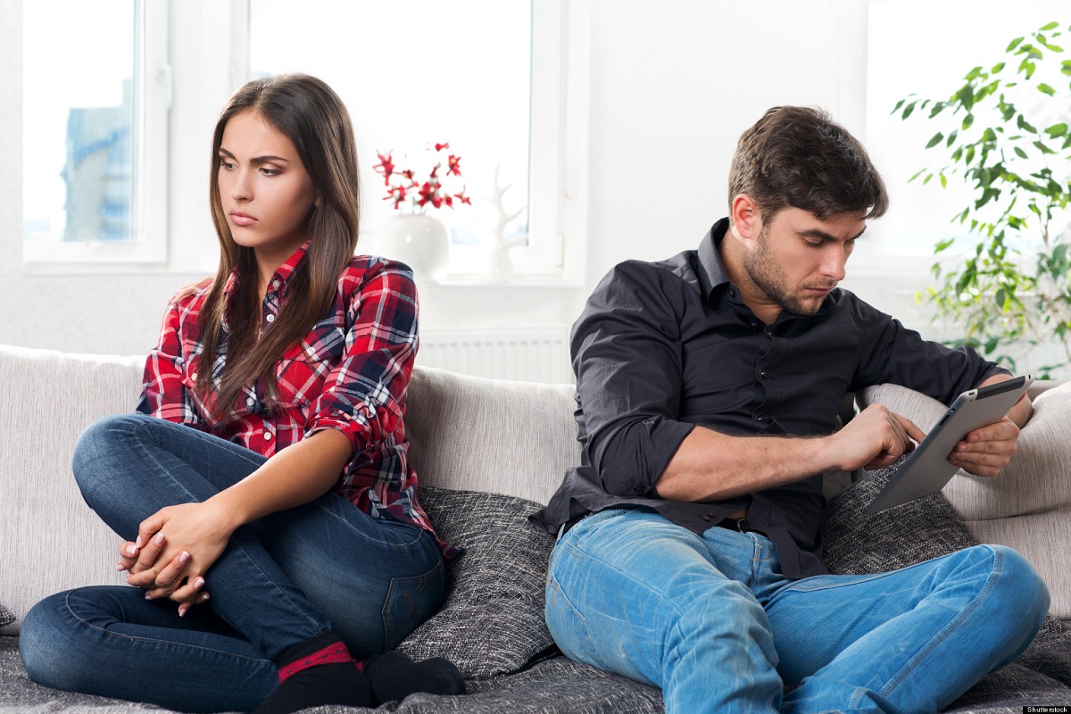 4 причини зошто мажите престануваат да комуницираат во бракот: Еве како да им помогнете да се отворат