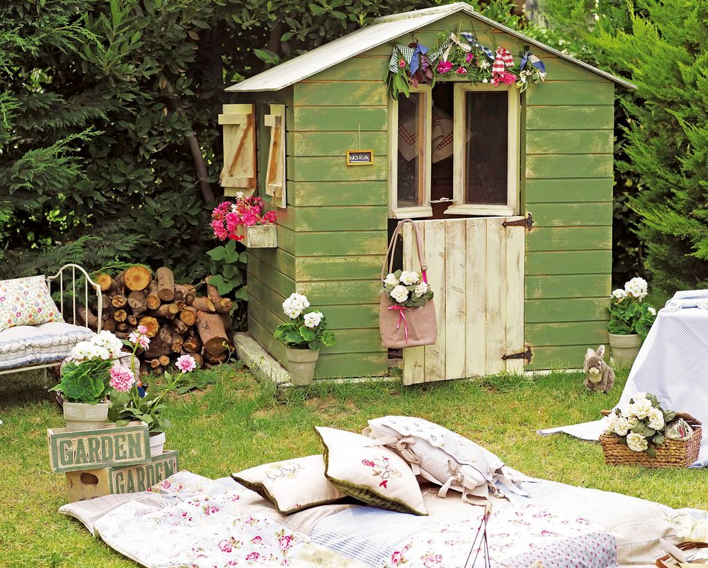 12 идеи како да го уредите дворот за дневен престој на отворено