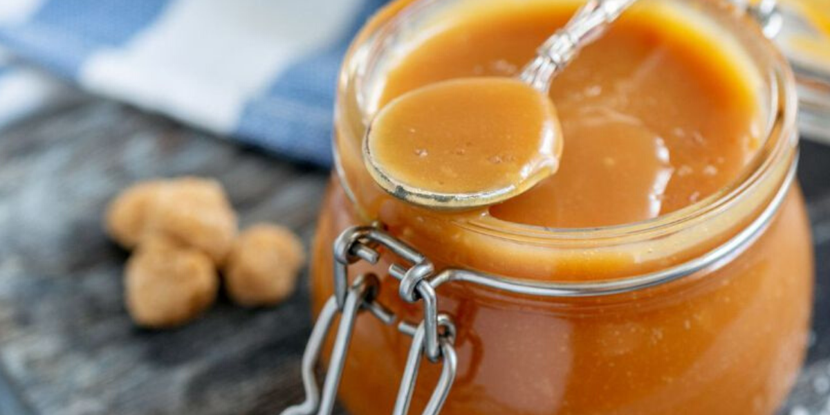 Направете вкусен прелив од карамела за помалку од 90 секунди