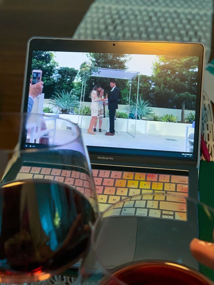 Фотографии од свадби за време на карантин