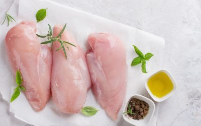 Што значат белите линии на пилешкото месо?