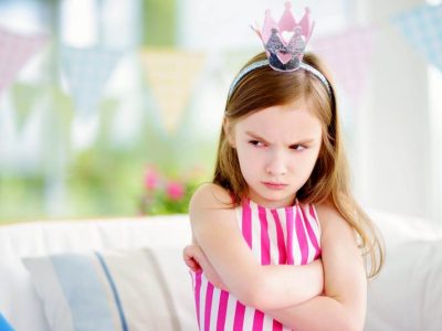 3 токсични начини на кои родителите ги претвораат децата во нарциси