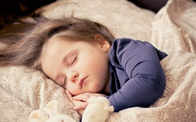 8 совети кои ќе му помогнат на вашето дете да заспие побрзо