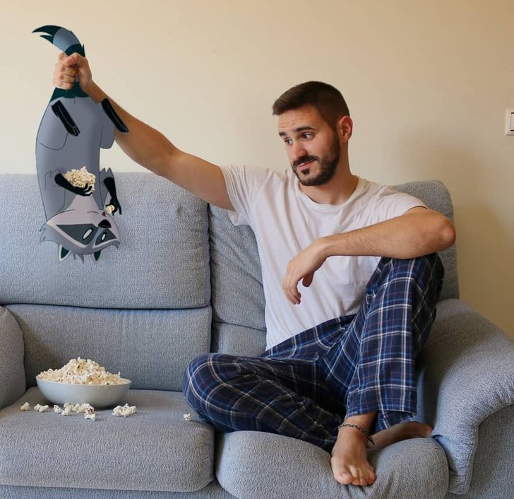 Еден наставник ги фотошопира омилените Дизни ликови во неговите фотографии и тие изгледаат навистина магично