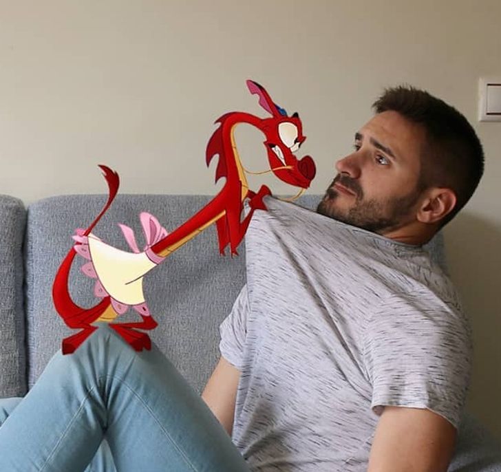 Еден наставник ги фотошопира омилените Дизни ликови во неговите фотографии и тие изгледаат навистина магично