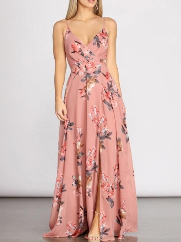 Најубавите и најромантичните цветни фустани за ова лето