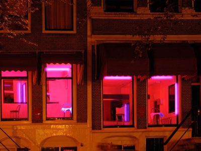 Проституција во време на корона: Што се случи со познатиот Црвен кварт во Амстердам?