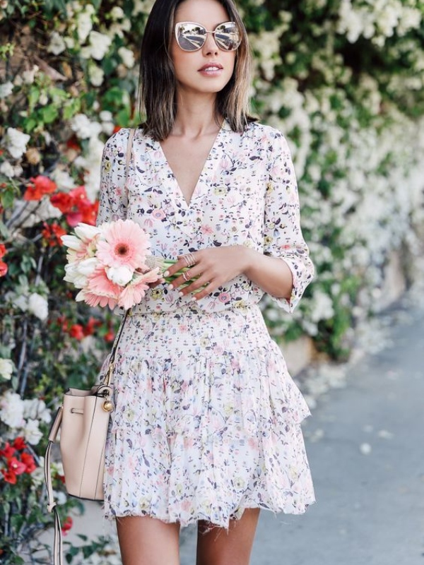 Најубавите и најромантичните цветни фустани за ова лето